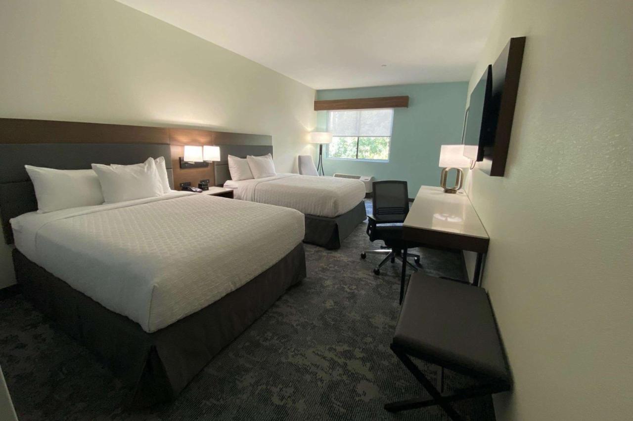 La Quinta Inn & Suites By Wyndham Santa Cruz Extérieur photo