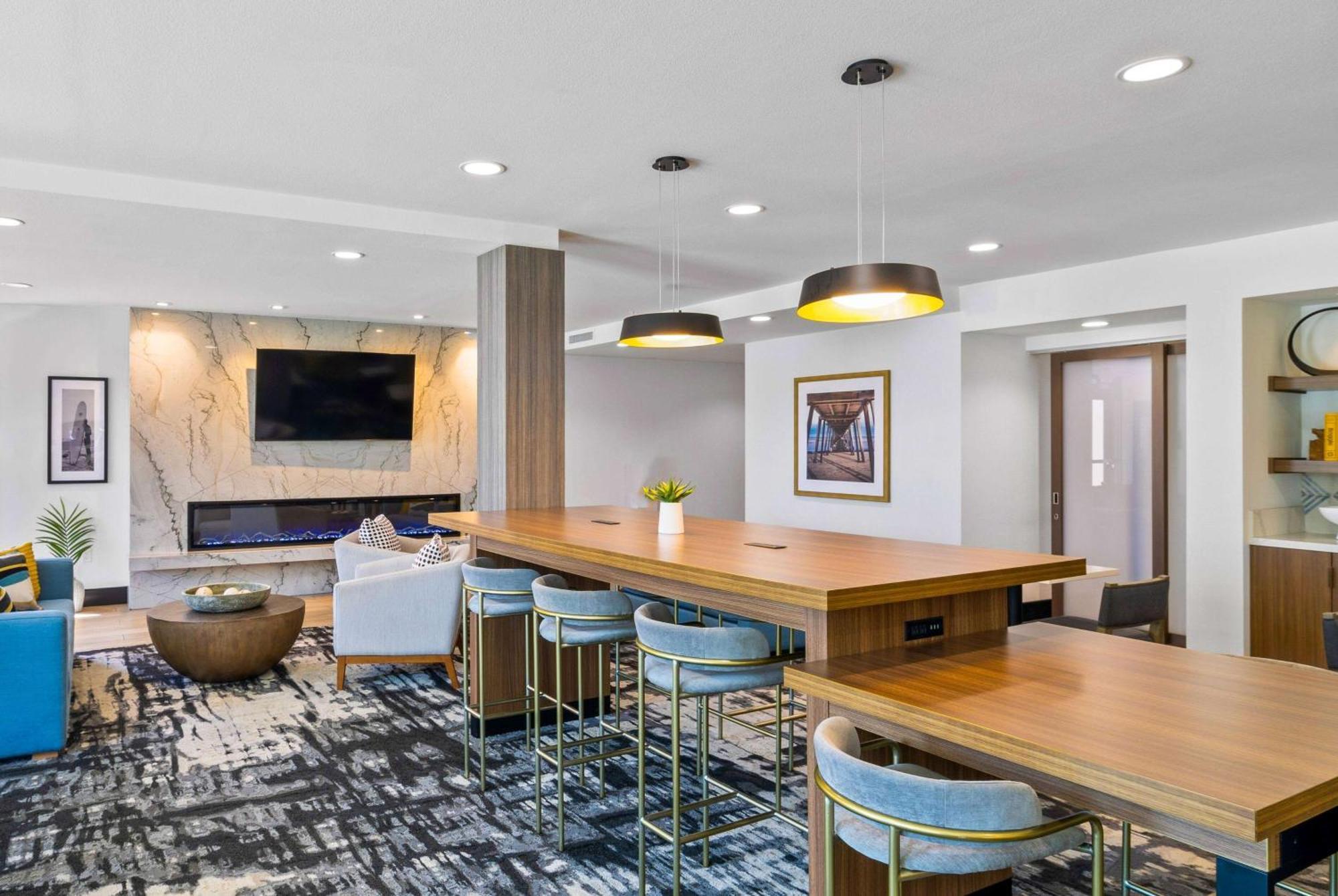 La Quinta Inn & Suites By Wyndham Santa Cruz Extérieur photo