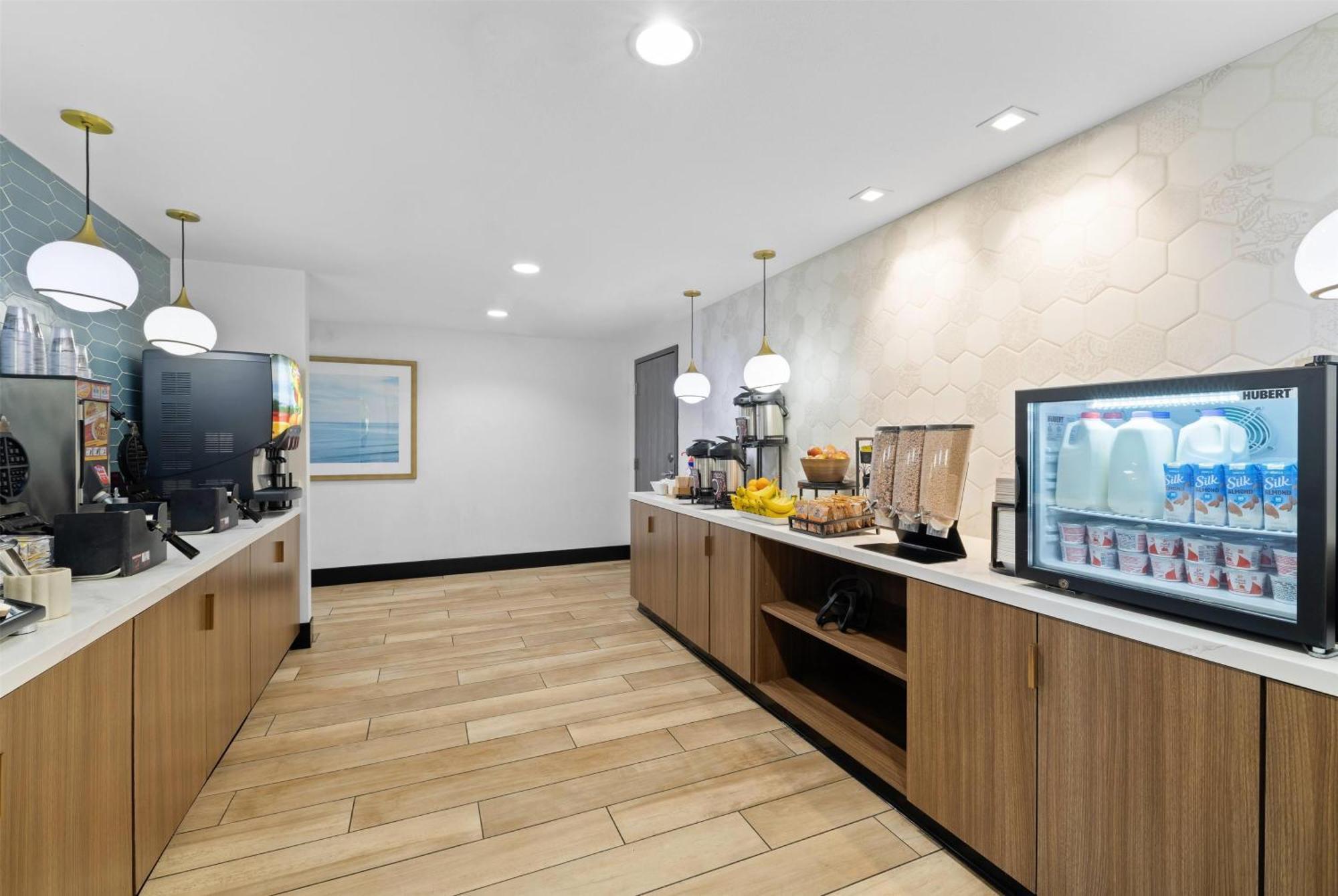 La Quinta Inn & Suites By Wyndham Santa Cruz Extérieur photo