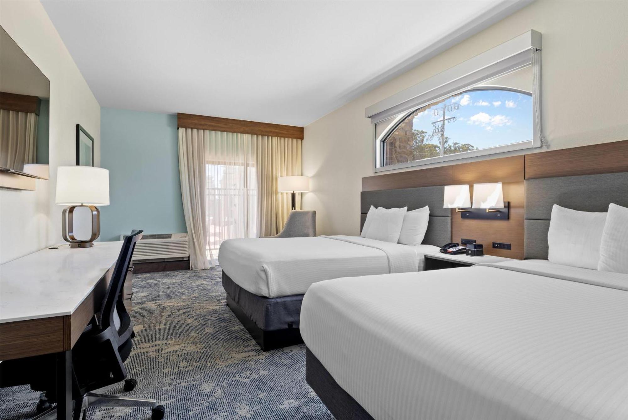 La Quinta Inn & Suites By Wyndham Santa Cruz Extérieur photo