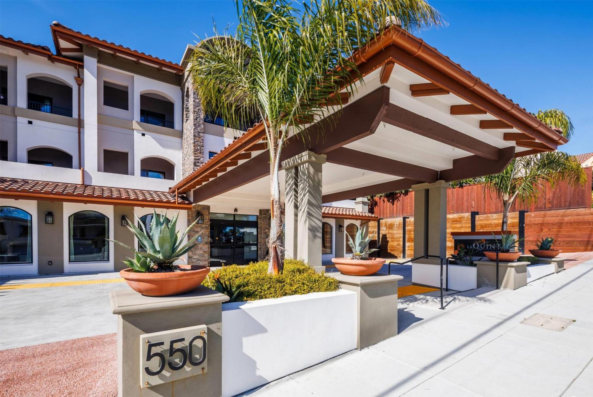 La Quinta Inn & Suites By Wyndham Santa Cruz Extérieur photo